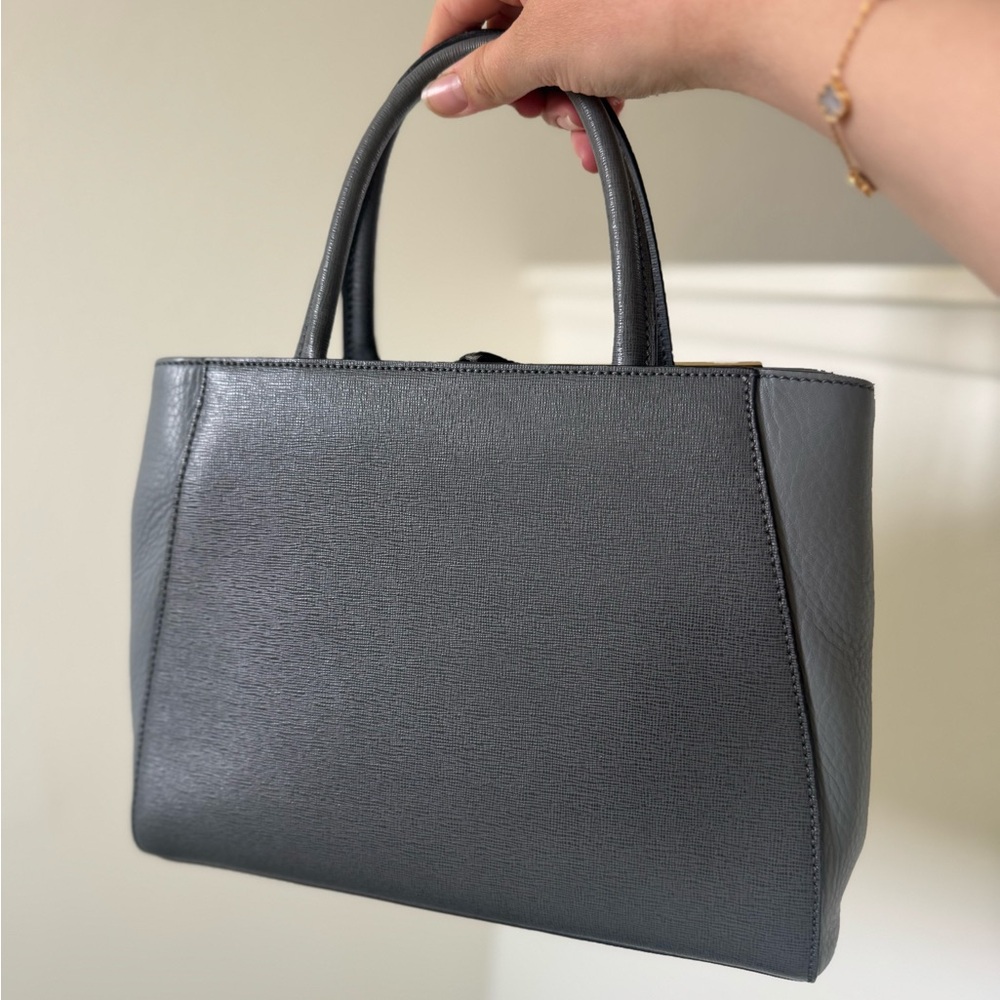 Fendi Petite 2jours in light gray w/ leather strap and bag charm - Picture 5 of 17